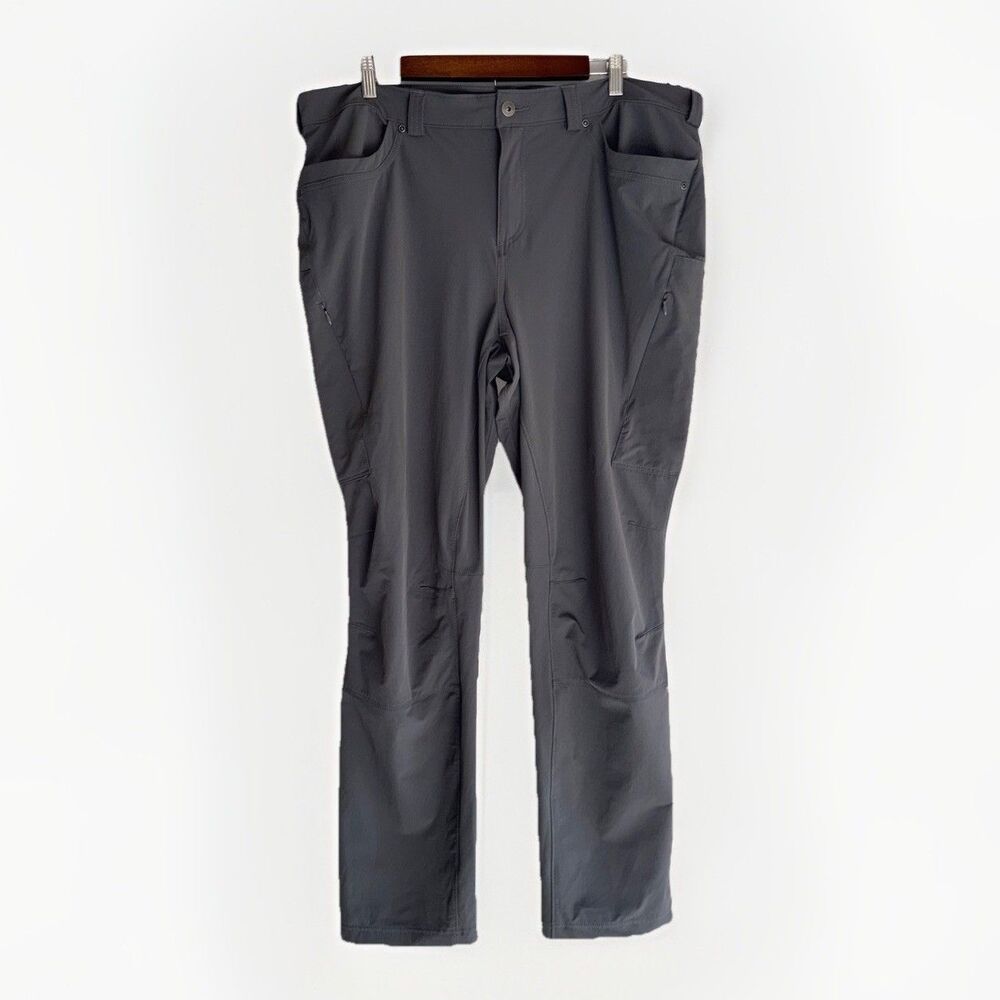 Duluth Trading Co Women's Straight-Leg Utility Pants in Charcoal
